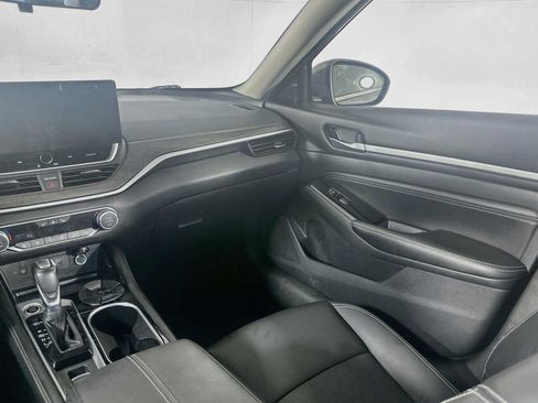 Used 2023 Nissan Altima 2.5 SL AWD/4WD image 23