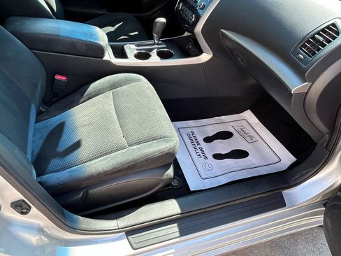 Used 2015 Nissan Altima 2.5 S w/ Power Driver Seat Package FWD image 12