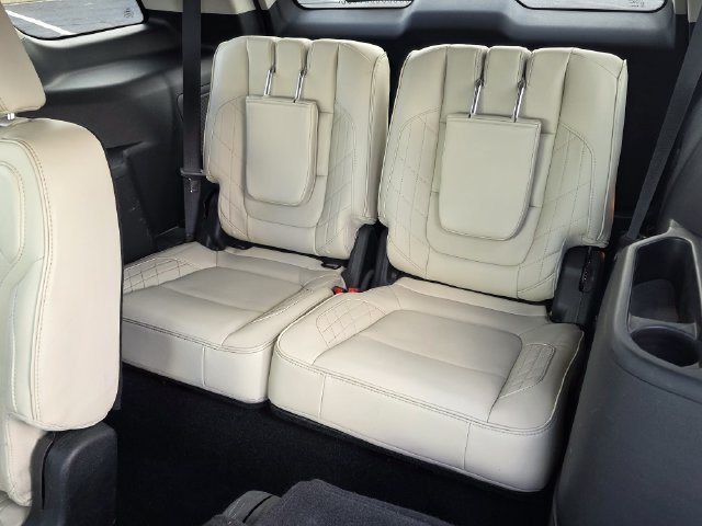Used 2018 Ford Explorer Platinum AWD/4WD image 20
