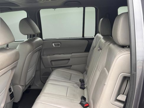 Used 2015 Honda Pilot Touring image 24
