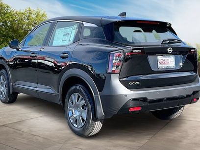 New 2026 Nissan Kicks S