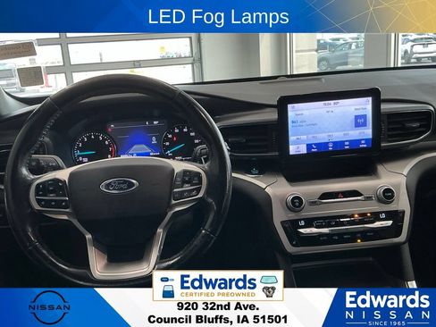 Used 2021 Ford Explorer XLT w/ Equipment Group 202A AWD/4WD image 20