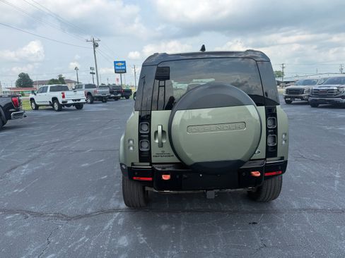 Used 2022 Land Rover Defender 110 X AWD/4WD image 6