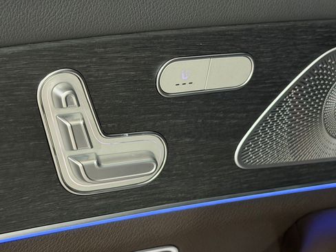 Used 2020 Mercedes-Benz GLS 580 4MATIC image 42