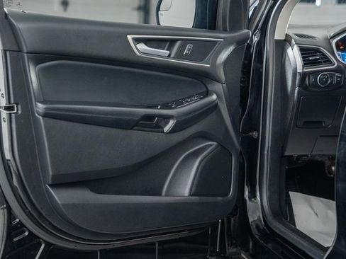 Used 2018 Ford Edge SEL w/ Equipment Group 201A image 40