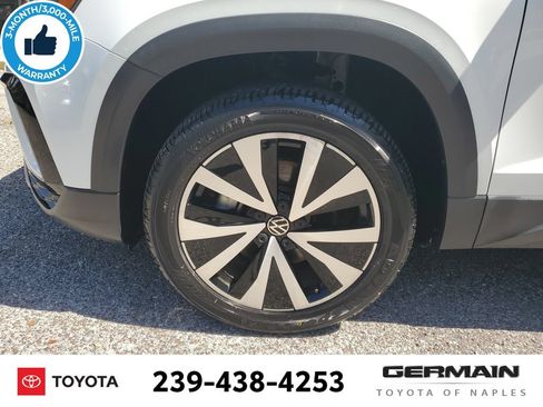 Used 2022 Volkswagen Taos SE AWD/4WD image 12