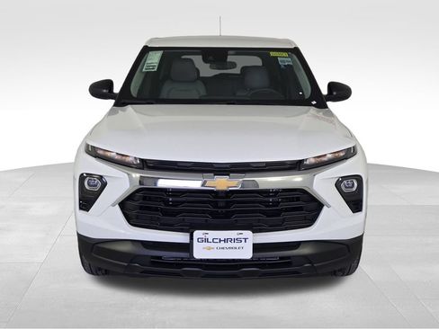 New 2026 Chevrolet TrailBlazer LS w/ LS Convenience Package FWD image 2