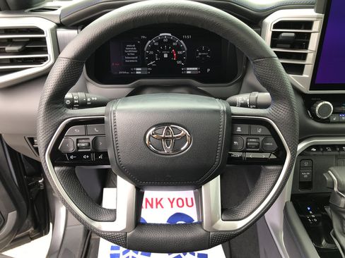 Used 2023 Toyota Tundra Platinum AWD/4WD image 18