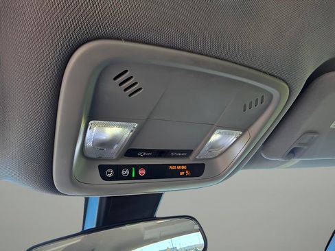 Used 2021 Chevrolet Malibu LT image 23