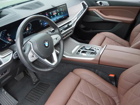 Certified 2026 BMW X7 xDrive40i AWD/4WD image 9