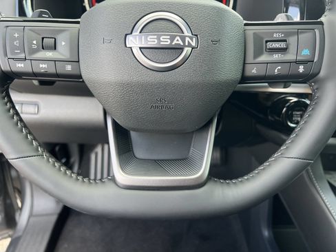 New 2026 Nissan Pathfinder SL FWD image 9