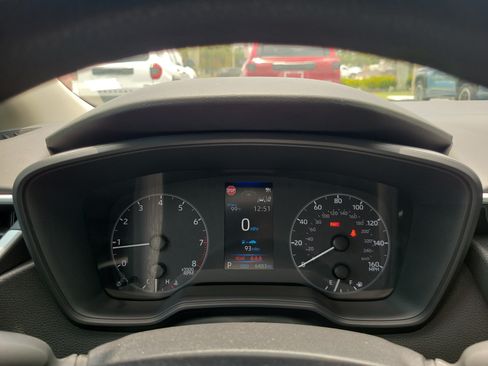 Used 2025 Toyota Corolla LE FWD image 24