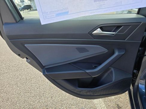 New 2026 Volkswagen Jetta SE FWD image 36