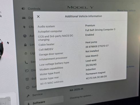 Used 2022 Tesla Model Y Long Range AWD/4WD image 22
