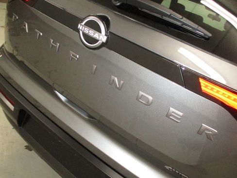 New 2026 Nissan Pathfinder SV AWD/4WD image 10