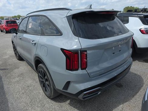 Used 2023 Kia Sorento SX AWD/4WD image 4