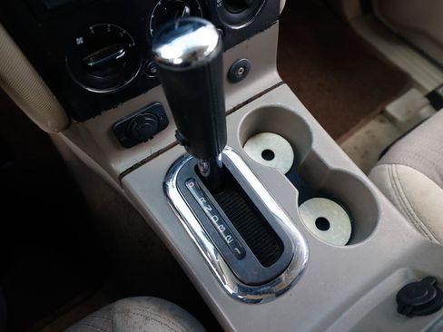 Used 2007 Ford Explorer XLT AWD/4WD image 34