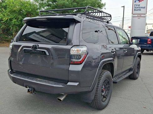 Used 2021 Toyota 4Runner Venture w/ Moonroof Package AWD/4WD image 4