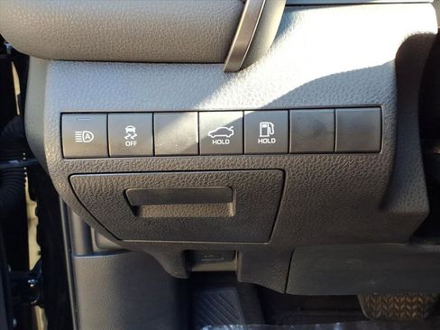 Used 2022 Toyota Camry XSE image 22