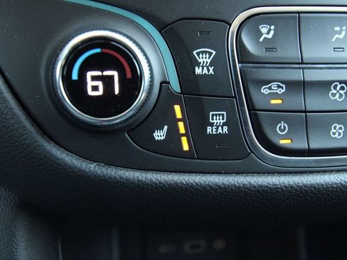 Used 2023 Chevrolet Equinox LT FWD image 11