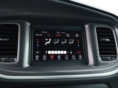Used 2022 Dodge Charger SXT RWD image 14