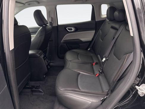 Used 2022 Jeep Compass Limited AWD/4WD image 17