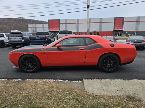 Used 2021 Dodge Challenger R/T Scat Pack w/ T/A Package image 7