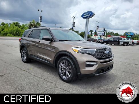 Used 2021 Ford Explorer XLT w/ Equipment Group 202A RWD image 9