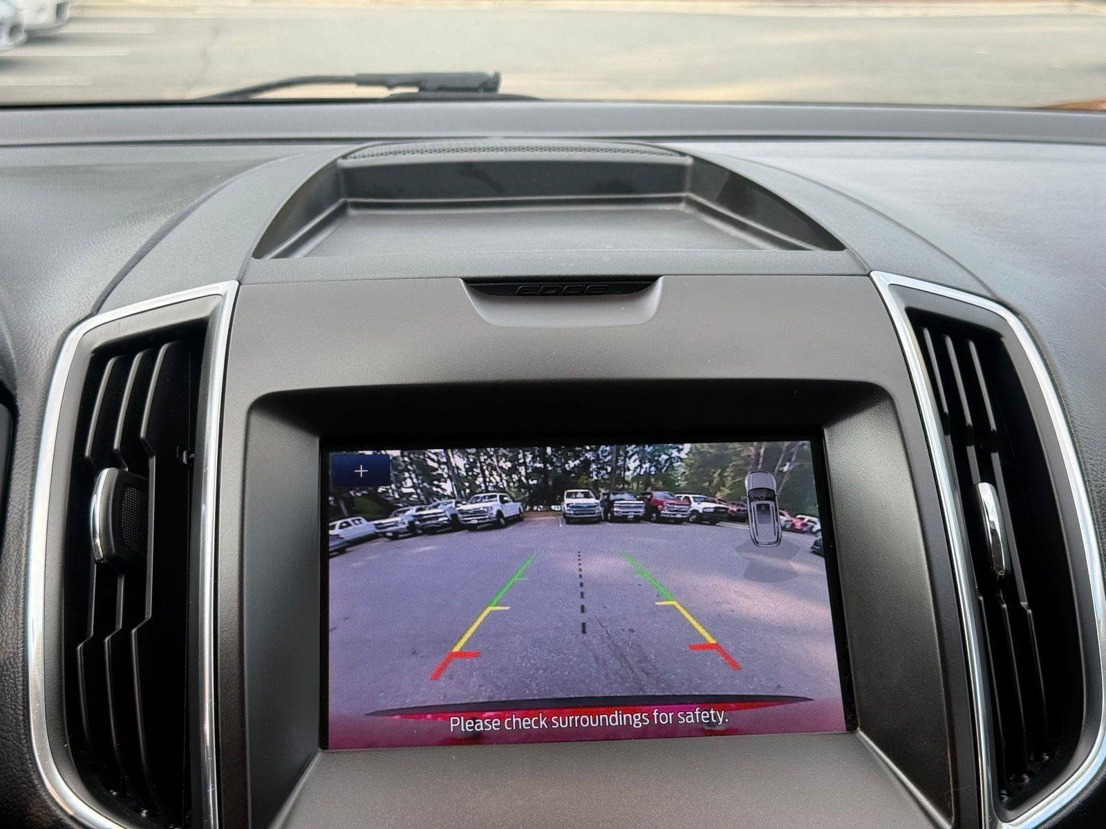 Used 2020 Ford Edge Titanium FWD image 45