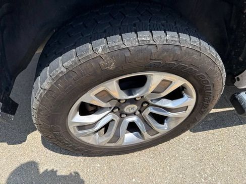 Used 2023 RAM 1500 Limited AWD/4WD image 10