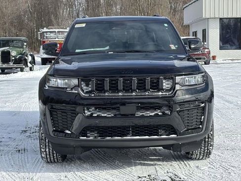 New 2026 Jeep Grand Cherokee Altitude AWD/4WD image 29