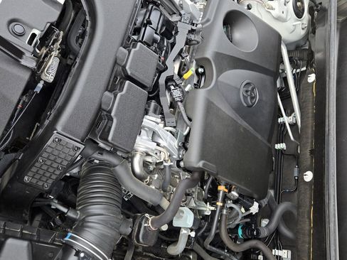 Used 2020 Toyota RAV4 Limited image 17