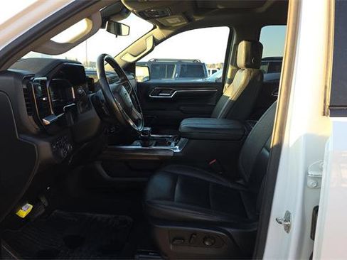 Used 2024 Chevrolet Silverado 1500 RST w/ Convenience Package II image 6