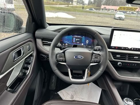 New 2026 Ford Explorer Platinum w/ LUX Leather Package image 13