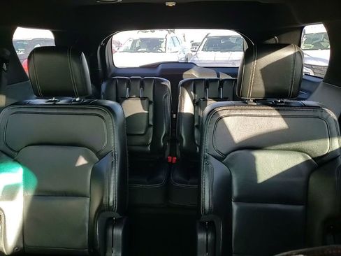 Used 2016 Ford Explorer Limited w/ Equipment Group 301A image 22
