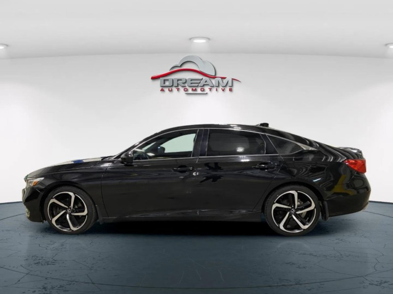 Used 2018 Honda Accord Sport image 16