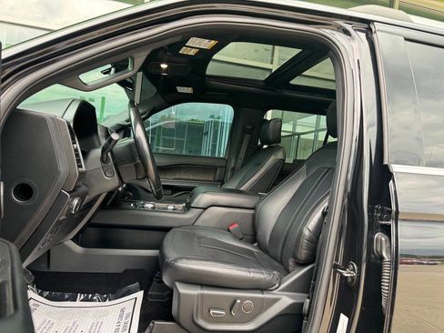 Used 2019 Ford Expedition Max Limited w/ Driver Assistance Package AWD/4WD image 17