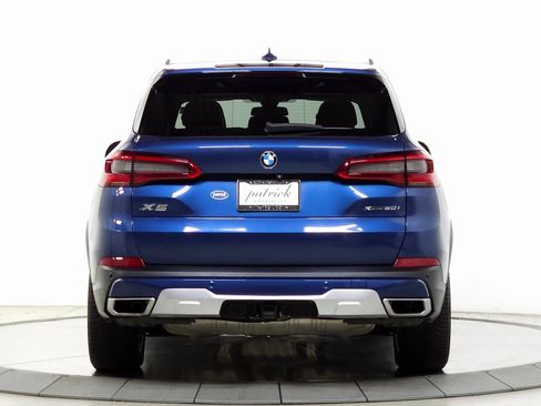 Used 2019 BMW X5 xDrive50i w/ Premium Package 2 image 7
