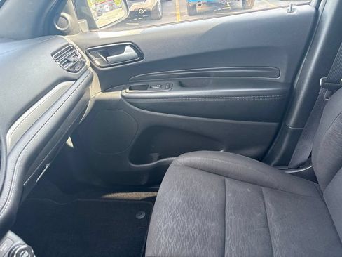 Used 2024 Dodge Durango SXT AWD/4WD image 25