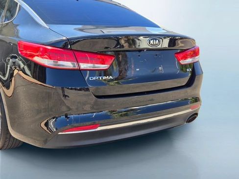 Used 2017 Kia Optima EX w/ Premium Package FWD image 5