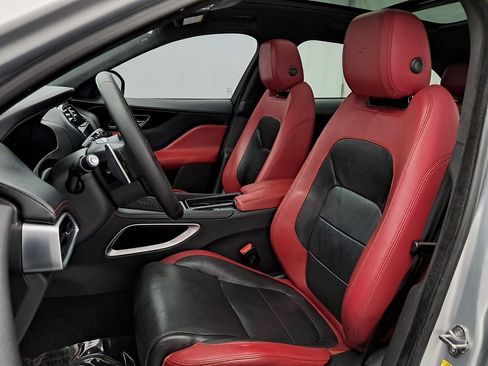 Used 2019 Jaguar F-PACE S image 7