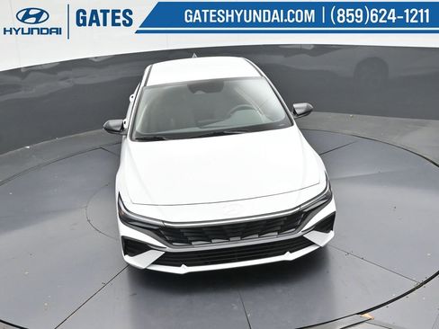 Used 2025 Hyundai Elantra Sport FWD image 51