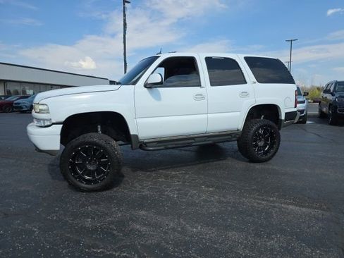 Used 2004 Chevrolet Tahoe Z71 w/ Z71 Preferred Equipment Group AWD/4WD image 3