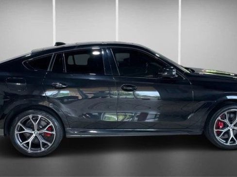 Used 2021 BMW X6 M50i w/ Executive Package AWD/4WD image 5