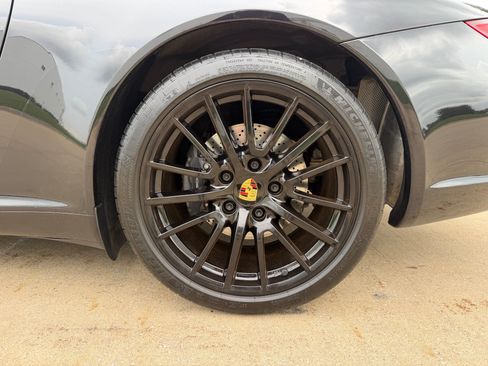 Used 2010 Porsche 911 Carrera RWD image 32