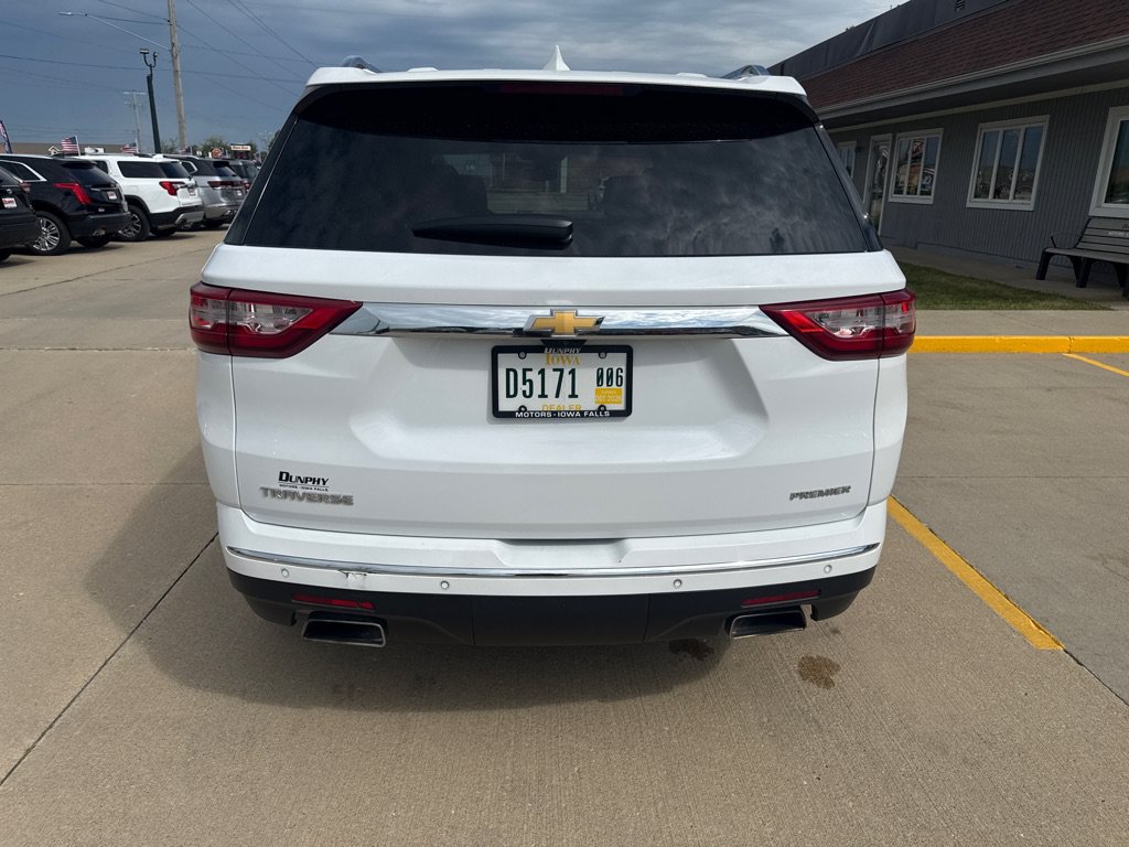 Used 2019 Chevrolet Traverse Premier w/ Driver Confidence II Package FWD image 4