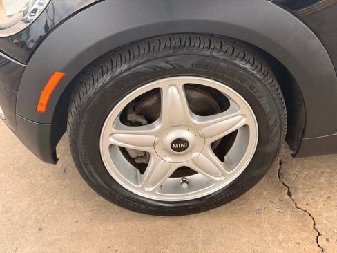 Used 2010 MINI Cooper Convertible FWD image 11