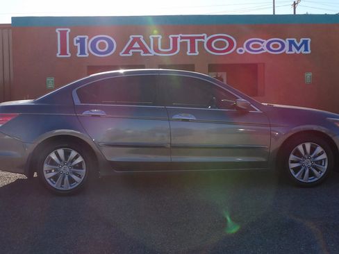 Used 2012 Honda Accord EX image 1