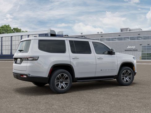 New 2026 Jeep Grand Wagoneer 2WD image 4
