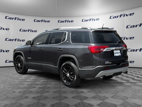 Used 2017 GMC Acadia SLT AWD/4WD image 3